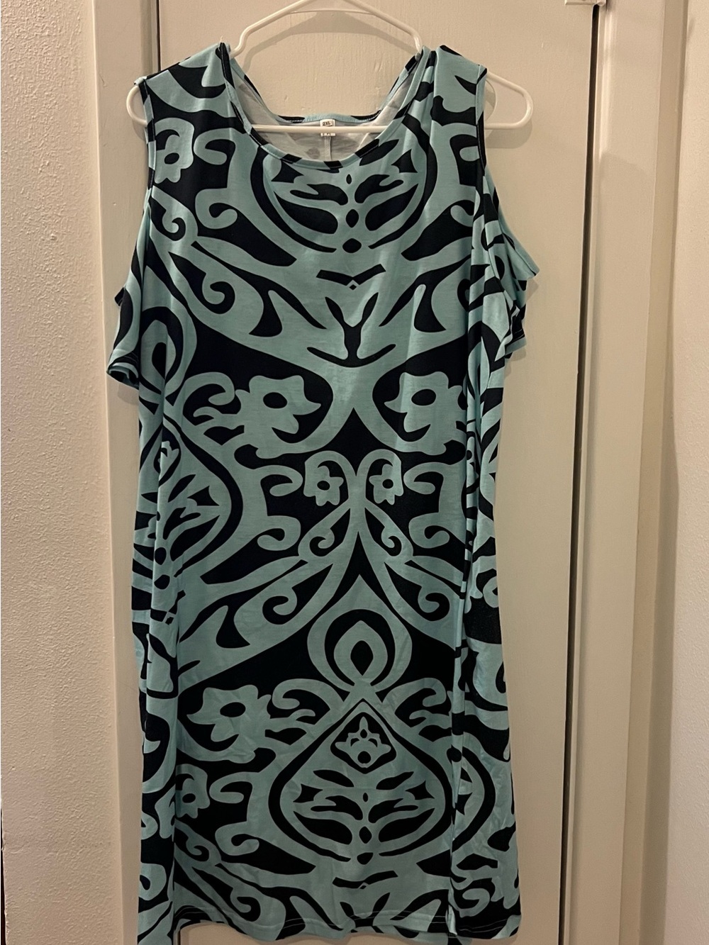 Sleeveless Aqua & Black Patterned Shift Dress